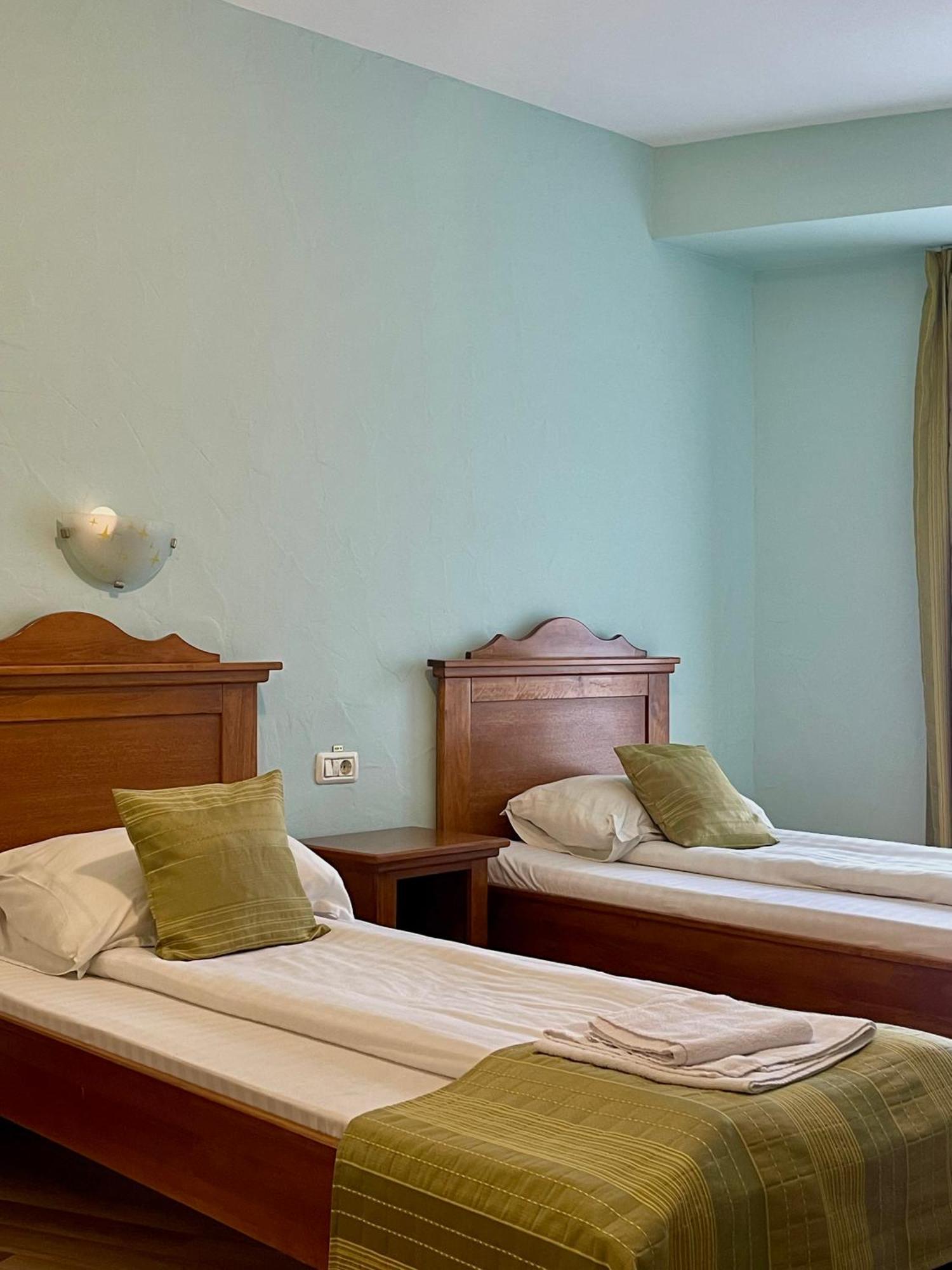 Hotel Lucy Star Клуж-Напока Екстериор снимка